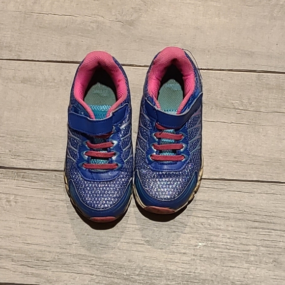 🍬 Danskin mermaid style sneakers🪅🎠 🌸 💕 ✨️ 🏵💫🧋☃️🦋🐯🐠 - Picture 1 of 3